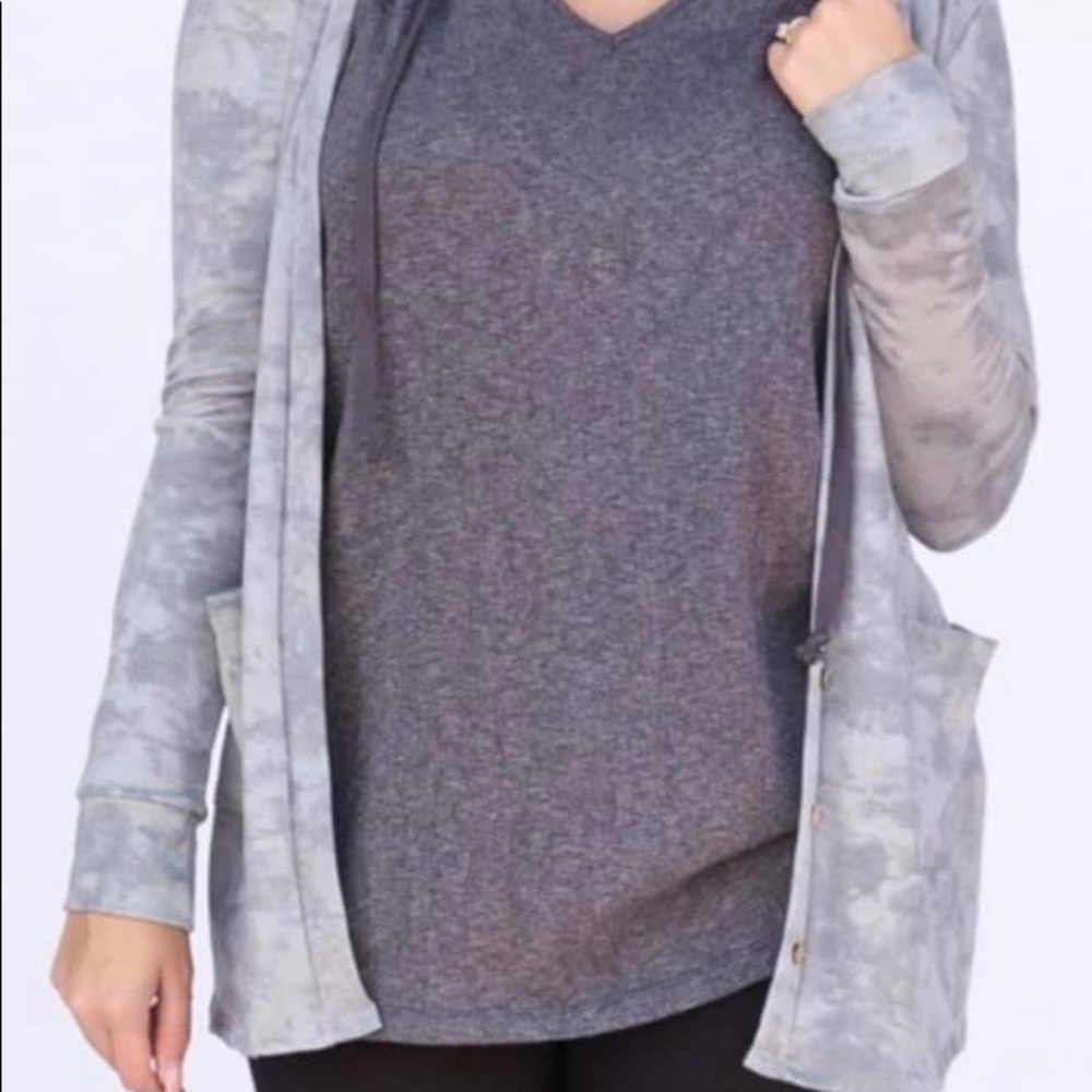 Essential cardigan